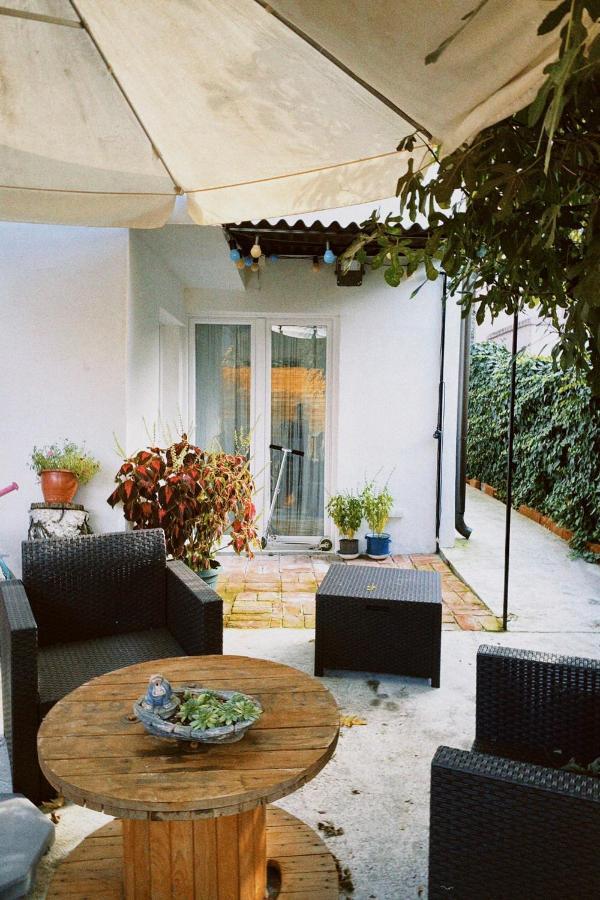 Apartment Smokva Belgrado Exterior foto